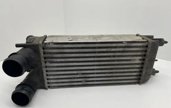 Peugeot 508 Intercooler radiator 9684946380