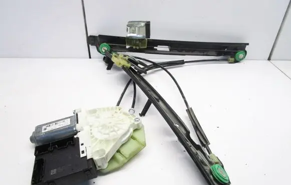 Seat Leon (1P) Front door manual window regulator 