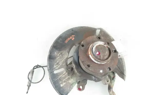 BMW 7 E38 Front wheel hub spindle knuckle