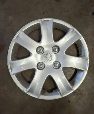 Peugeot 206+ R14 wheel hub/cap/trim 9687119080