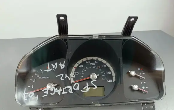 KIA Sportage Speedometer (instrument cluster) 940011F400