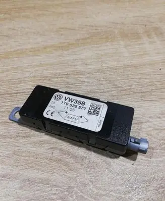 Volkswagen Touran I Antenna control unit 1T0035577 VW358