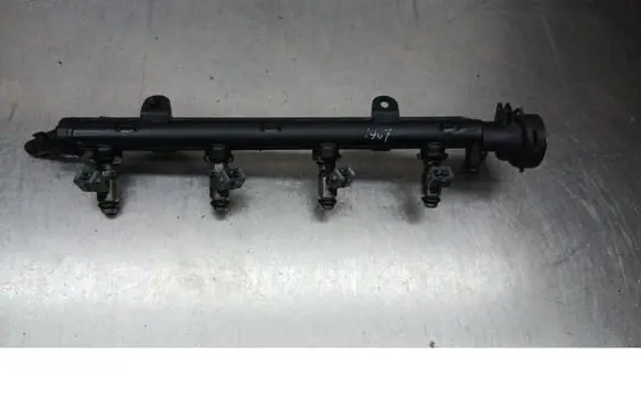 Skoda Octavia Mk1 (1U) Fuel injector supply line/pipe 032133319B
