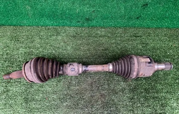 Toyota Prius (XW30) Front driveshaft 