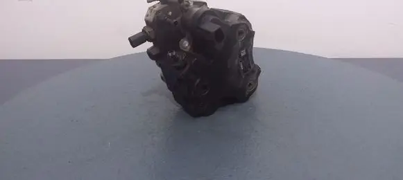 Mitsubishi Colt Fuel injection high pressure pump A6400700601