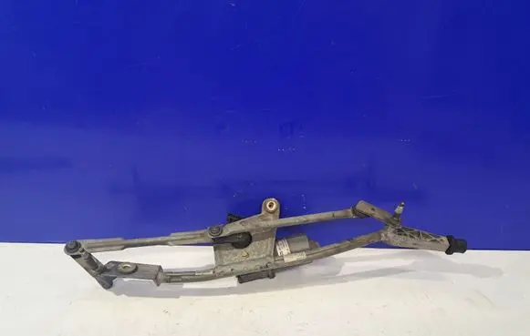 Front wiper linkage and motor