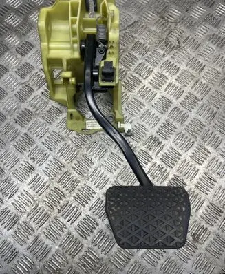 BMW 5 E60 E61 Brake pedal 6759947 400529C 6759944