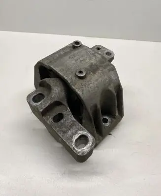 Audi A3 S3 8L Engine mount bracket 1J0199262