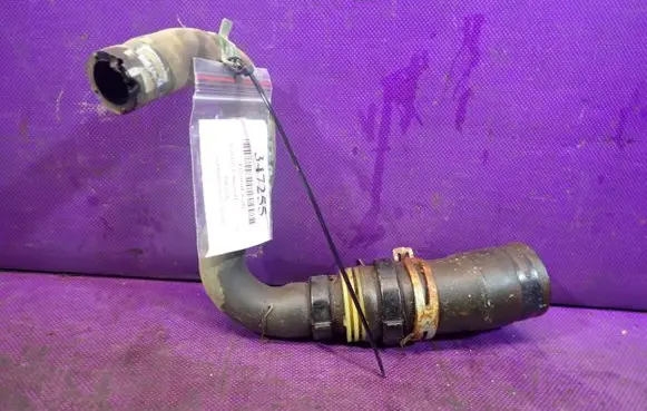 Renault Kangoo II Engine coolant pipe/hose