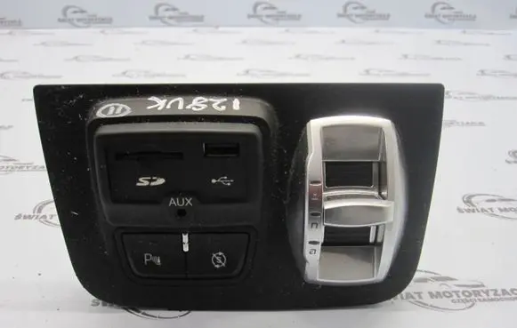 Alfa Romeo Giulietta Tailgate/trunk/boot open switch AR15610538800364