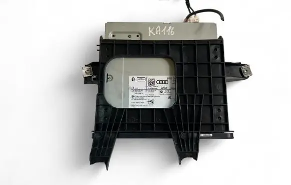 Audi A4 S4 B9 8W CD/DVD changer 8W0035824A