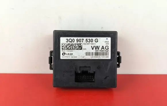 Volkswagen PASSAT B8 Gateway control module 3Q0907530G