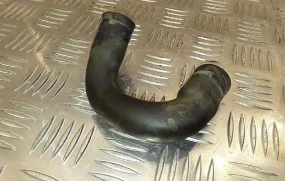 Peugeot 407 Engine coolant pipe/hose