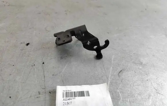 Volvo XC90 Holder (bracket) 32249177 31461843