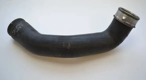 Mercedes-Benz R W251 Intercooler hose/pipe A2515280582
