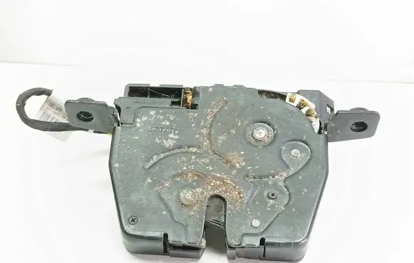 BMW 5 F10 F11 Tailgate/trunk/boot lock/catch/latch 912935
