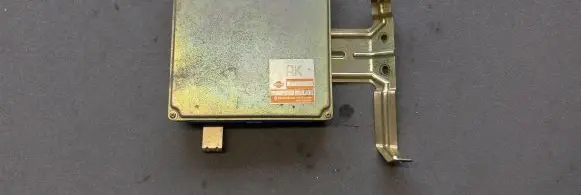 Nissan Primera Engine control unit/module 2371082N06 MECSA150