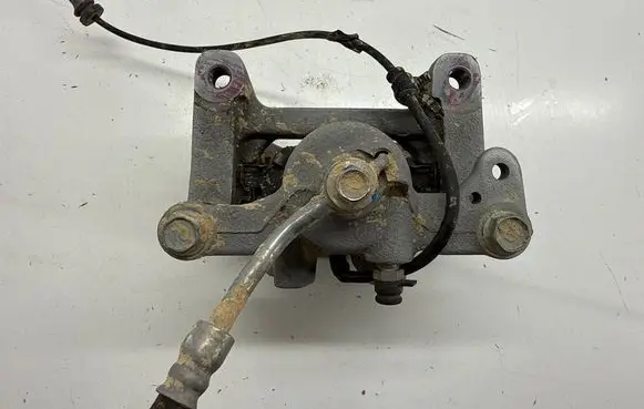 Buick Encore GX I Rear brake caliper 42782665 13532623 13532620