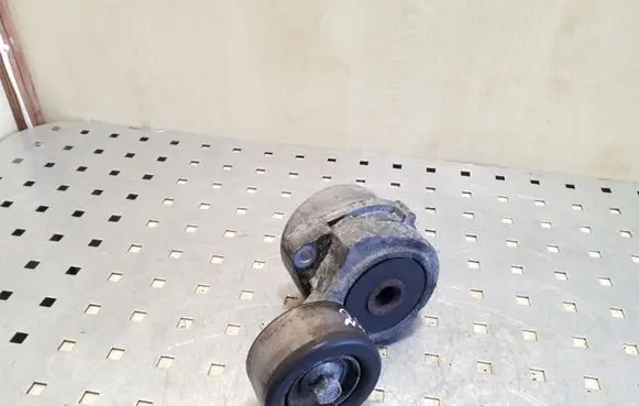 Honda Civic Generator/alternator belt tensioner