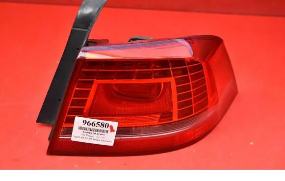 Volkswagen PASSAT CC Rear/tail lights 3AE945208B