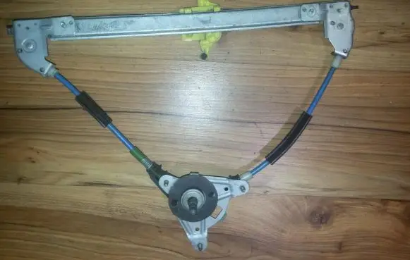 Citroen Xsara Picasso Sliding door window regulator with motor 9631473080