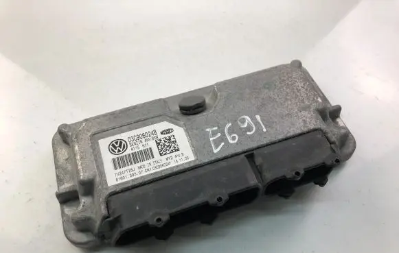 Skoda Fabia Mk2 (5J) Engine control unit/module ECU 03C906024B