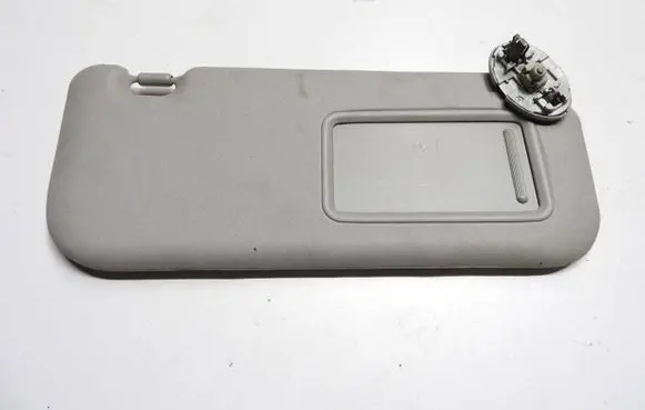 Toyota Urban Cruiser (XP110) Sun visor