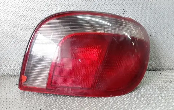 Toyota Yaris Rear/tail lights