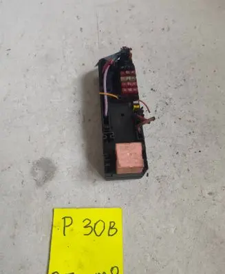 Mercedes-Benz E W210 Fuse module 12240041