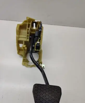 BMW 5 E60 E61 Brake pedal 6769221 4010613 74558010