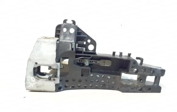 Audi A4 S4 B8 8K Front door exterior handle/bracket 8T1837885B 2348912S