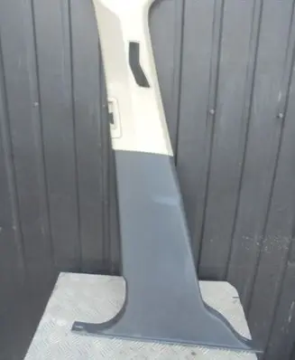 Volvo XC60 (B) pillar trim (top) 6841930