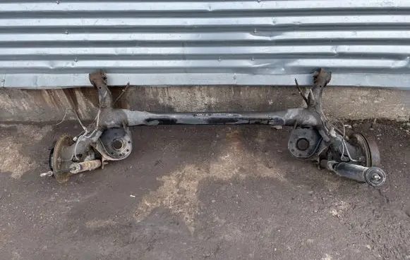 Toyota Yaris Rear axle beam 