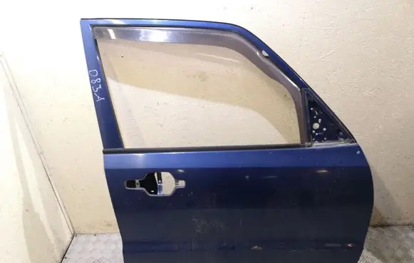 Mitsubishi Pajero Front door