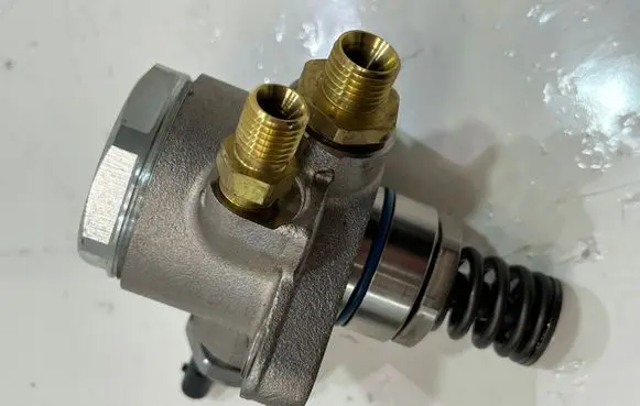 Audi A8 S8 D4 4H In-tank fuel pump 079127025AL | 888.119.516