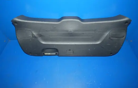 Hyundai Santa Fe Tailgate trim 