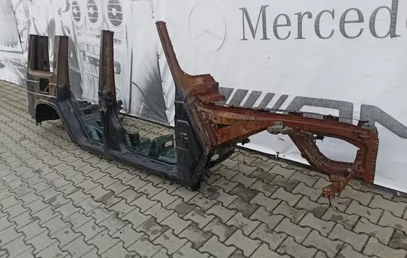Mercedes-Benz G W464 Front quarter panel A4636303403