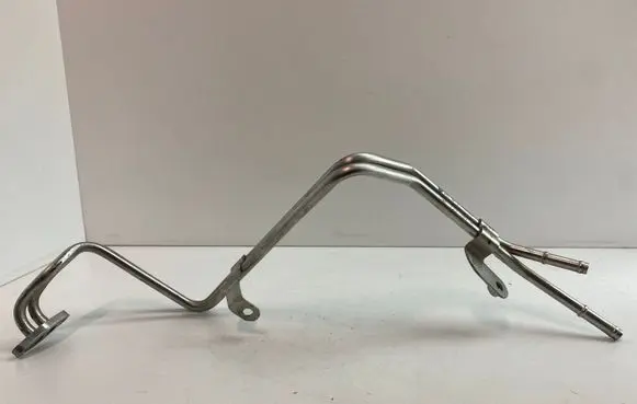 Volkswagen Golf VII Coolant pipe/hose 04E122157M