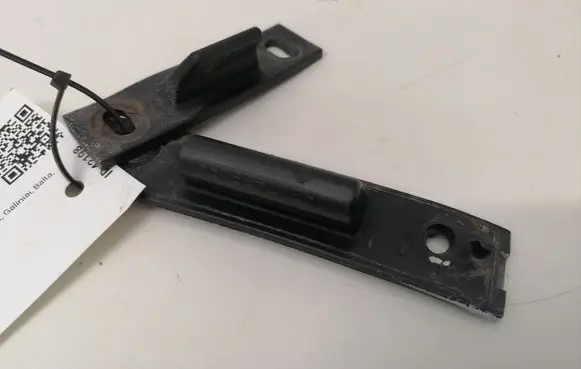 Mercedes-Benz Vito Viano W639 Sliding door lock loop/hook striker A6397660162