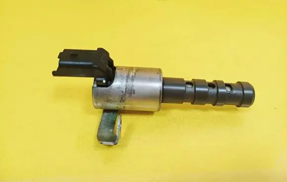 Renault Scenic II - Grand scenic II Camshaft vanos timing valve 