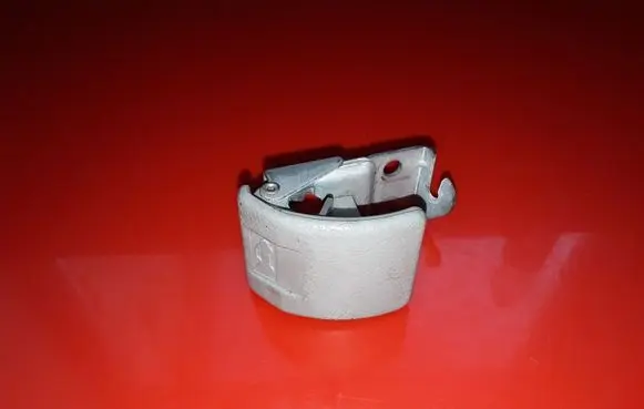 Mitsubishi Pajero Sport I Engine bonnet (hood) release handle NOCODE