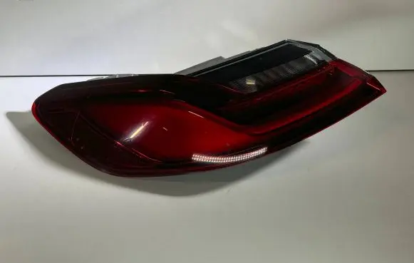 BMW 8 G15 Rear/tail lights H3744577114 7445773