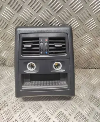 BMW 3 E90 E91 Rear air vent grill 7148760 58450713