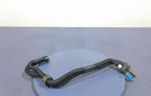 BMW X3 E83 Fuel line pipe 8598162