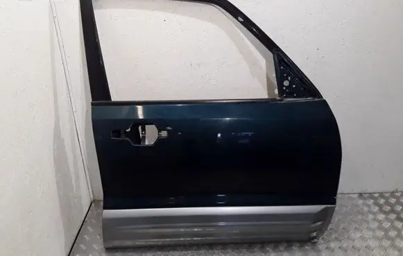 Mitsubishi Pajero Front door