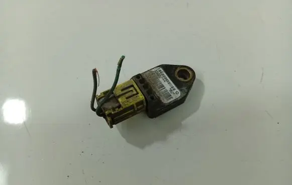 Dodge Caliber Airbag deployment crash/impact sensor P04896061AA