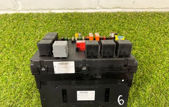 Mercedes-Benz S W221 SAM control unit A2215402462 A2215403050 A2215402432