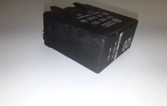 Volkswagen Golf III Other relay 05340300 1H0906123