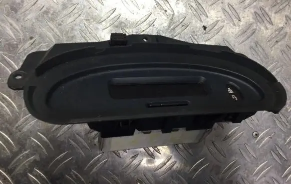 Renault Scenic I Screen/display/small screen 7700426265 r629s256ind