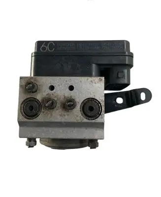 Toyota Hilux (AN10, AN20, AN30) ABS Pump 4451071030